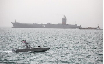 Iran closes Strait of Hormuz, warns US against new attack
