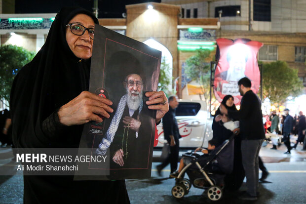 مشهد در انتظار آقای شهید ایران