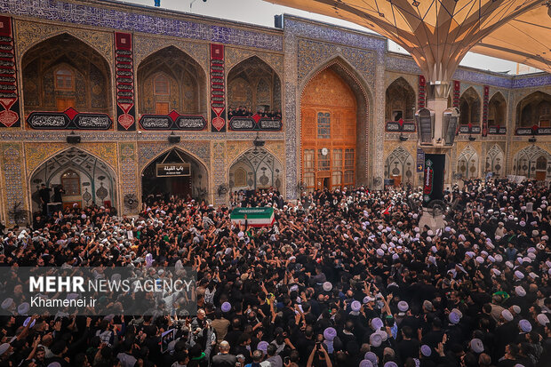 تشییع پیکر رهبر شهید انقلاب در نجف اشرف