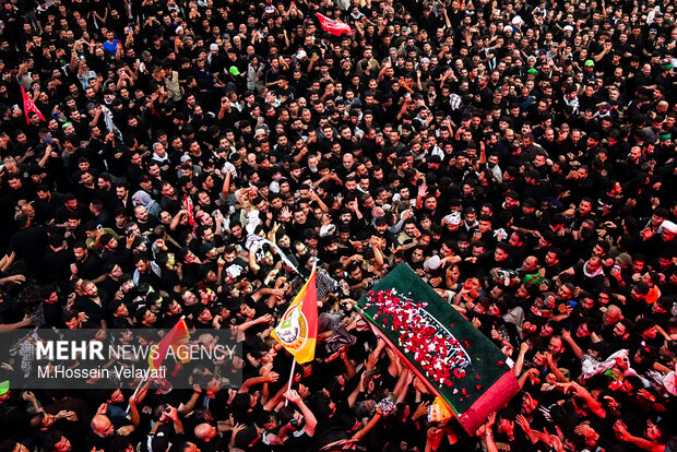 Funeral procession of martyred Leader in Karbala
