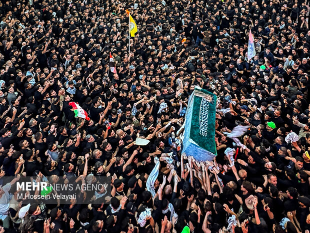 Funeral procession of martyred Leader in Karbala
