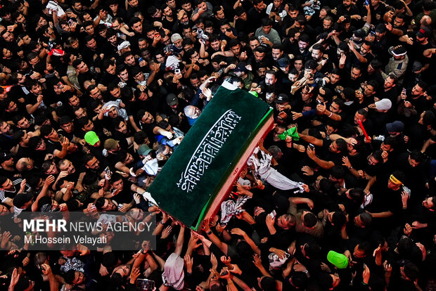 Funeral procession of martyred Leader in Karbala
