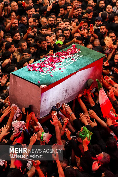 Funeral procession of martyred Leader in Karbala
