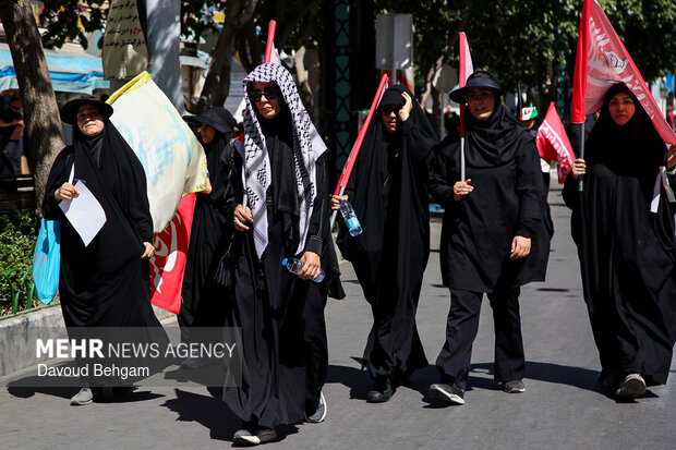 مشهد در انتظار آقای شهید ایران - ۲