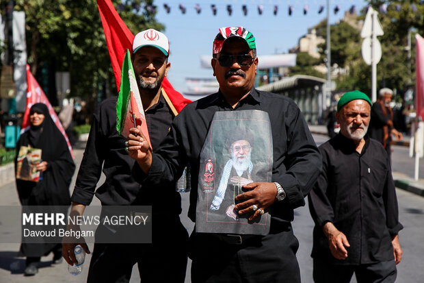 مشهد در انتظار آقای شهید ایران - ۲