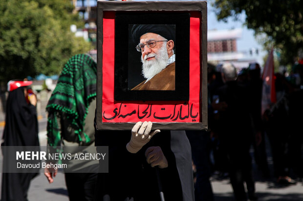 شام غریبان آقای شهید ایران از سوگ تا خونخواهی در کرج برگزار شد
