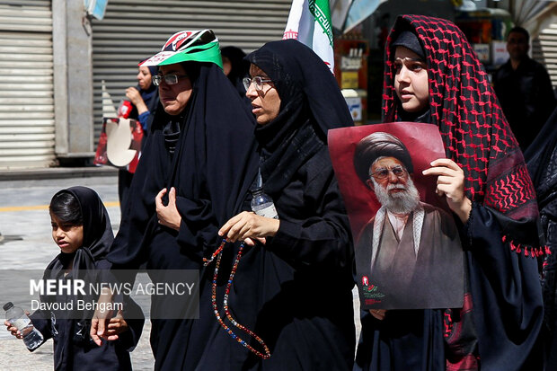 مشهد در انتظار آقای شهید ایران - ۲