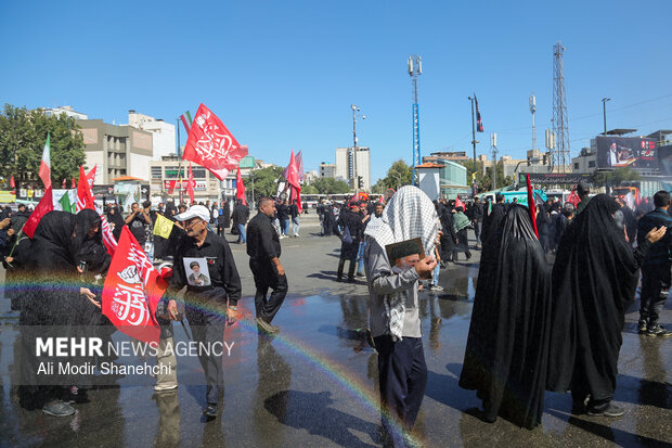مشهد در انتظار آقای شهید ایران - ۳