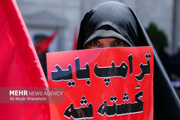 تشییع رهبر شهید انقلاب در مشهد - ۱