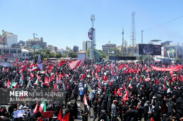 تشییع رهبر شهید انقلاب در مشهد - ۱