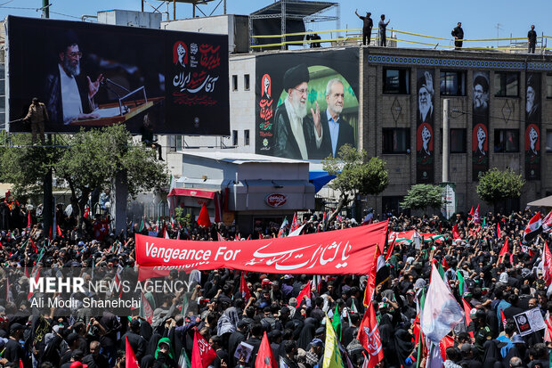 تشییع رهبر شهید انقلاب در مشهد - ۱
