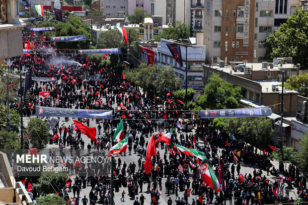 تشییع رهبر شهید انقلاب در مشهد - ۲