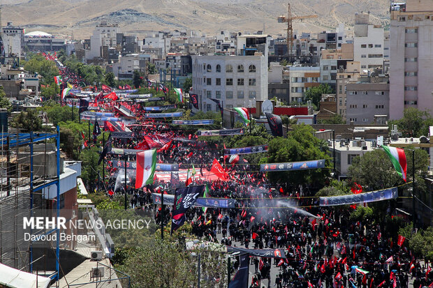 تشییع رهبر شهید انقلاب در مشهد - ۲