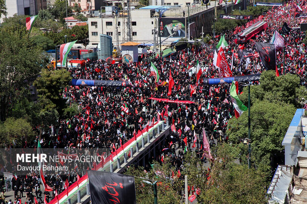 تشییع رهبر شهید انقلاب در مشهد - ۲