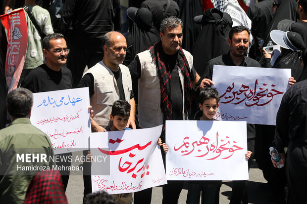 تشییع پیکر رهبر شهید انقلاب در مشهد - ۳