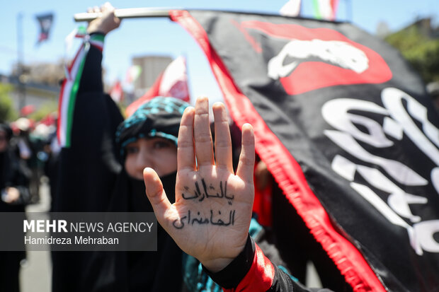 تشییع پیکر رهبر شهید انقلاب در مشهد - ۳