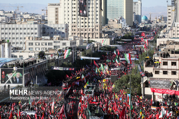 تشییع پیکر رهبر شهید انقلاب در مشهد