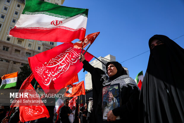 تشییع پیکر مطهر رهبر شهید انقلاب در مشهد