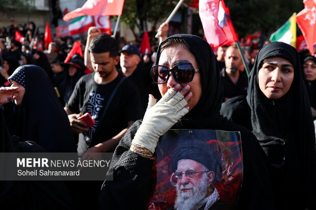 تشییع پیکر رهبر شهید انقلاب در مشهد - ۴