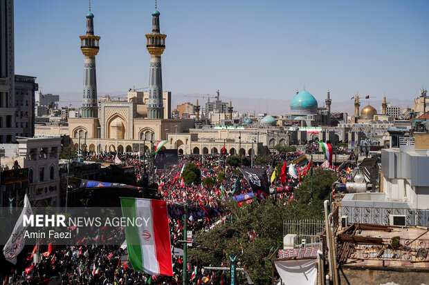 تشییع پیکر رهبر شهید انقلاب در مشهد - ۵