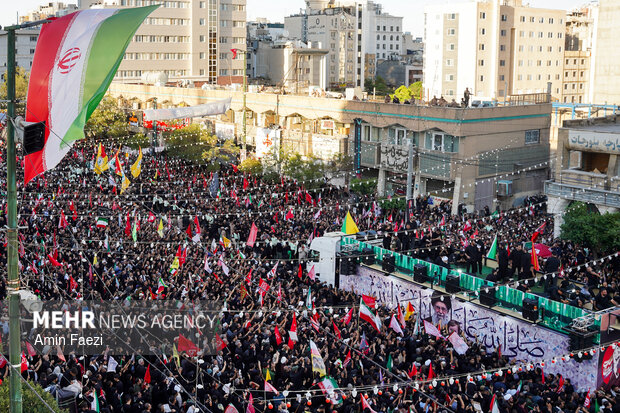 تشییع پیکر رهبر شهید انقلاب در مشهد - ۵