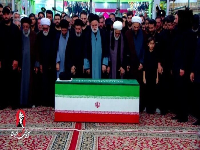 VIDEO: Funeral prayer over body of martyred Leader in Mashhad