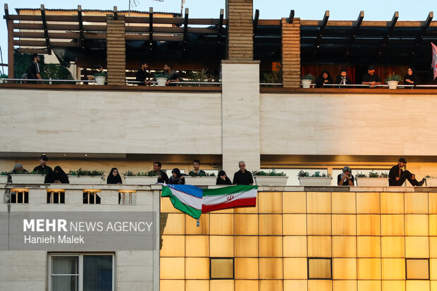 تشییع پیکر رهبر شهید انقلاب در مشهد - ۶