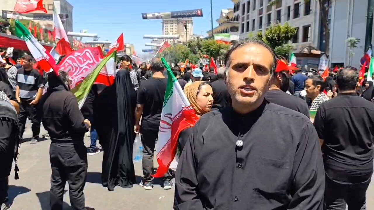 چشم انتظاری مردم ایران برای قائدشهید امت در خیابانهای مشهدالرضا