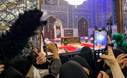 تصاویر دیده نشده از آماده‌سازی مزار رهبر شهید