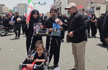 عشق و علاقه خانواده پاکستانی به رهبر شهید انقلاب