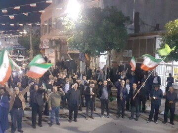 اقامه نماز لیلة الدفن آقای شهید ایران در حسینیه شهدای اراک