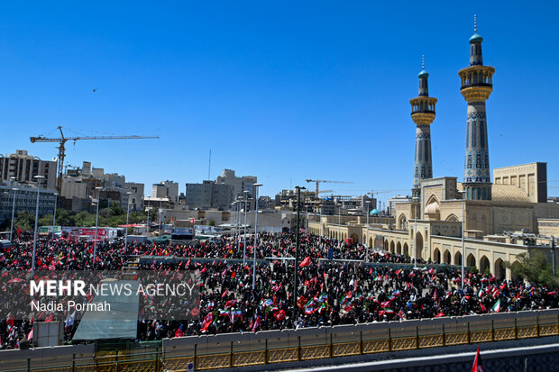 تشییع پیکر رهبر شهید انقلاب در مشهد - ۸
