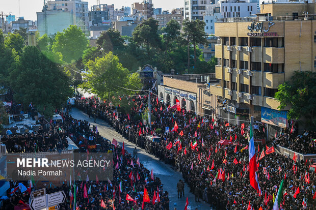 تشییع پیکر رهبر شهید انقلاب در مشهد - ۸