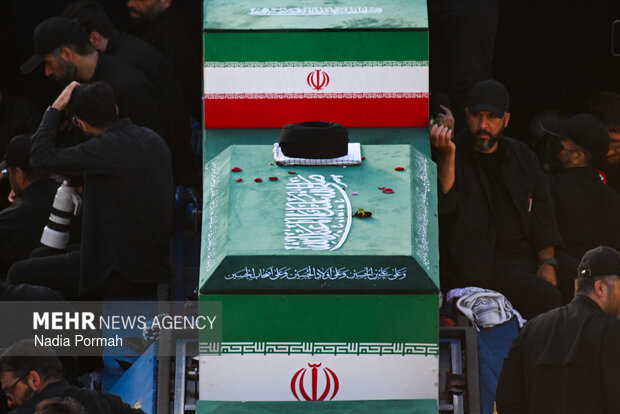 تشییع پیکر رهبر شهید انقلاب در مشهد - ۸