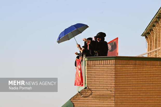 تشییع پیکر رهبر شهید انقلاب در مشهد - ۸