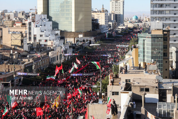 تشییع پیکر رهبر شهید انقلاب در مشهد - ۹