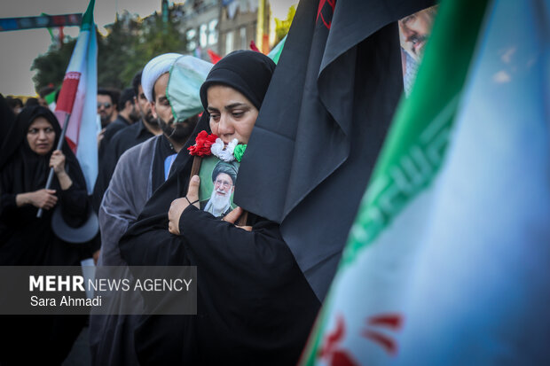 تشییع پیکر مطهر رهبر شهید انقلاب در مشهد