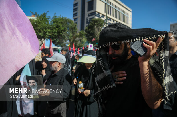 تشییع پیکر رهبر شهید انقلاب در مشهد