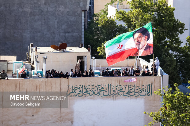 تشییع پیکر رهبر شهید انقلاب در مشهد