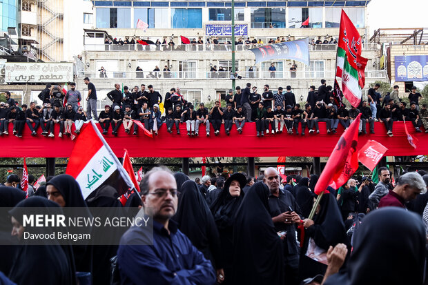 تشییع پیکر رهبر شهید انقلاب در مشهد