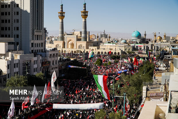 تشییع پیکر رهبر شهید انقلاب در مشهد