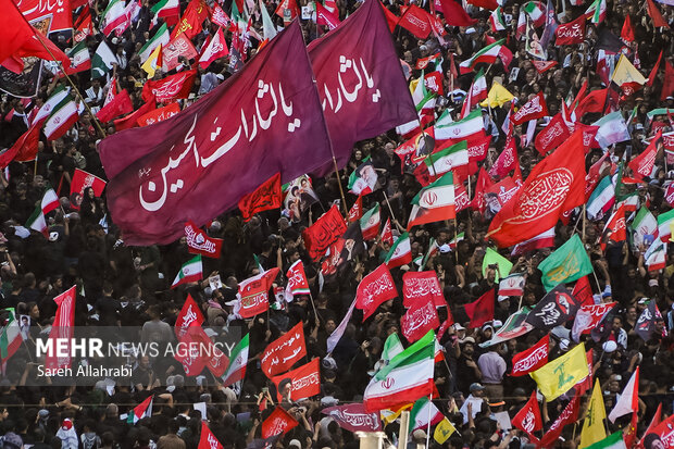تشییع پیکر رهبر شهید انقلاب در مشهد