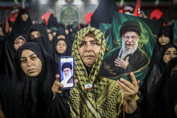 دلتنگی زائران رضوی برای رهبر شهید