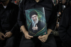 برنامه‌های گرامیداشت چهلم رهبر شهید در قم اعلام شد