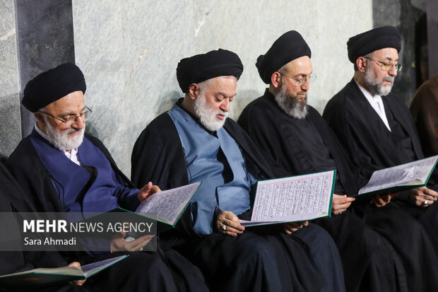 بزرگداشت رهبر شهید انقلاب در حرم مطهر رضوی