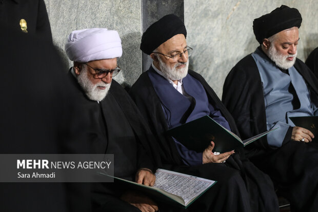 بزرگداشت رهبر شهید انقلاب در حرم مطهر رضوی