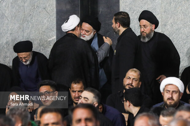 بزرگداشت رهبر شهید انقلاب در حرم مطهر رضوی