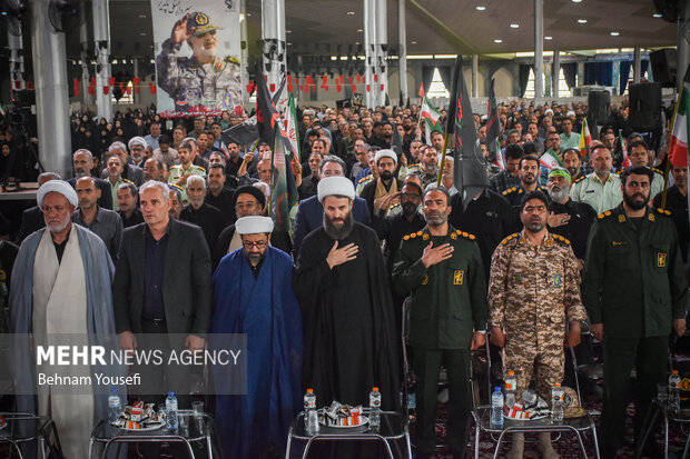 مراسم گرامیداشت و یاد بود قائد شهید امت در اراک