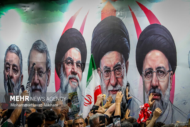 تشییع پیکر رهبر شهید انقلاب در مشهد