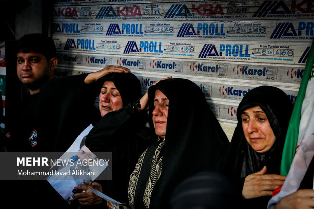 تشییع پیکر رهبر شهید انقلاب در مشهد